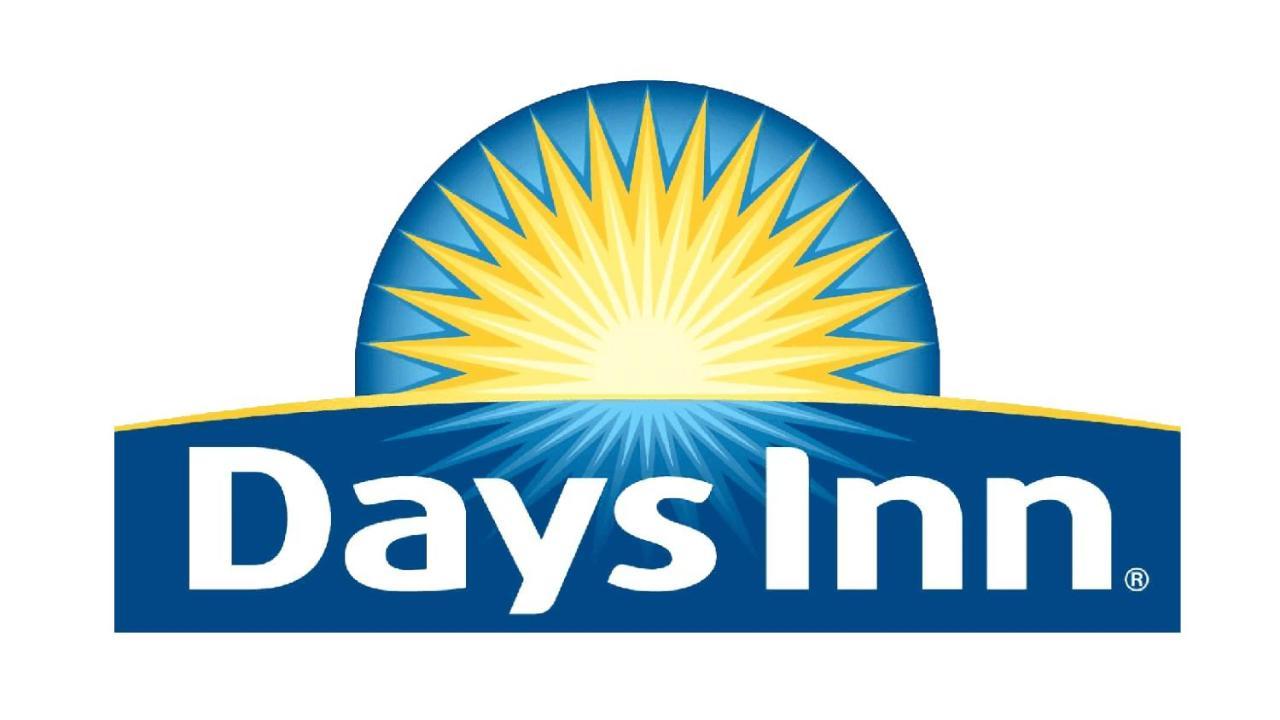 ניו יורק Days Inn By Wyndham Brooklyn Eastern Parkway מראה חיצוני תמונה
