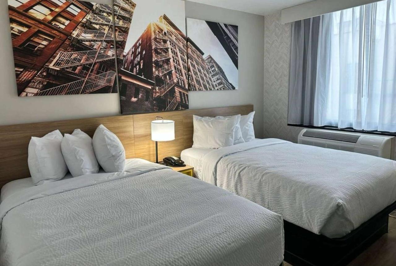 ניו יורק Days Inn By Wyndham Brooklyn Eastern Parkway מראה חיצוני תמונה